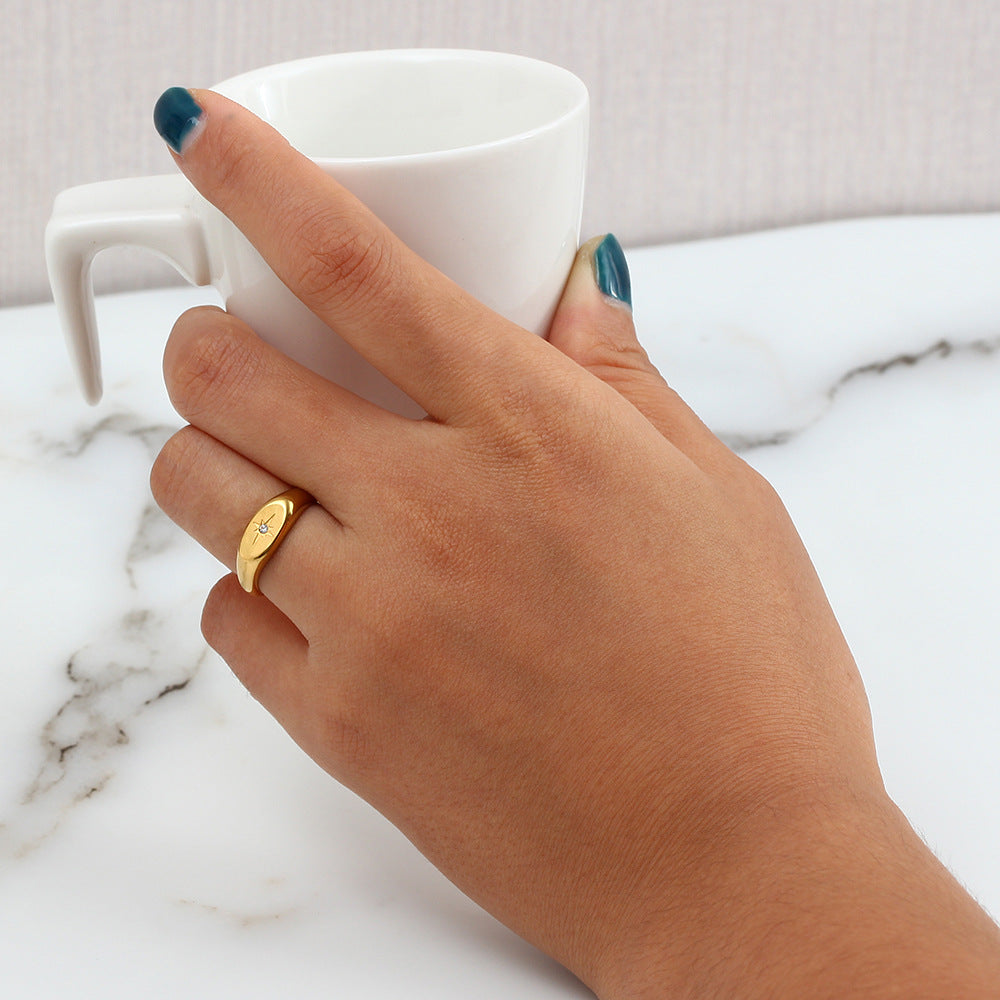 Minimalist Fashion Oval Star Zirconia Ring in Stainless Steel with 18K Gold Plating for Women