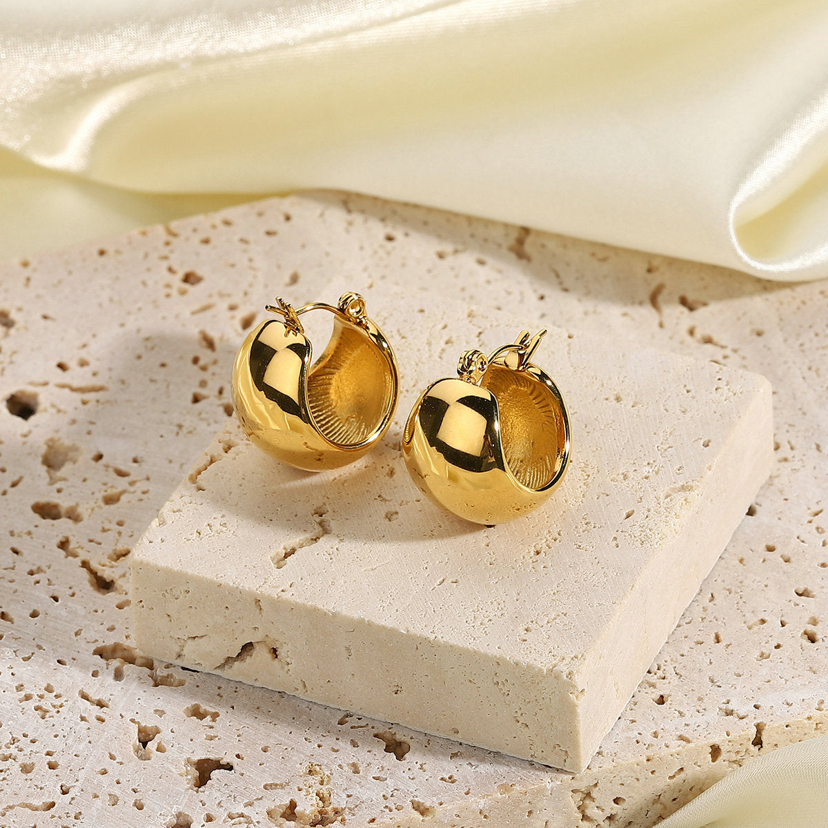 Orecchini a sfera geometrici da donna in acciaio al titanio placcato oro 18 carati in acciaio inossidabile 316L, orecchini pendenti minimalisti di tendenza estetica fredda