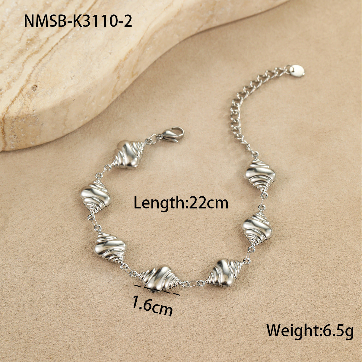 Fashionable Geometric Stainless Steel Hollow Seashell Bracelet with Star and Heart Charms Plated in 18K Gold Ocean-Inspired Women's Jewelry