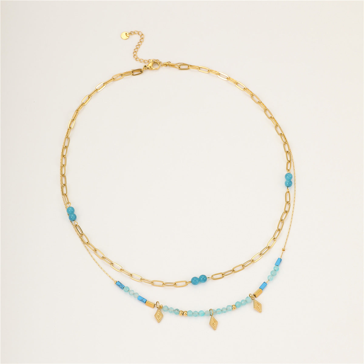Collana a doppio strato in acciaio inossidabile con geometria vintage e perle di pietra naturale per donna, con catena clavicola e finitura placcata