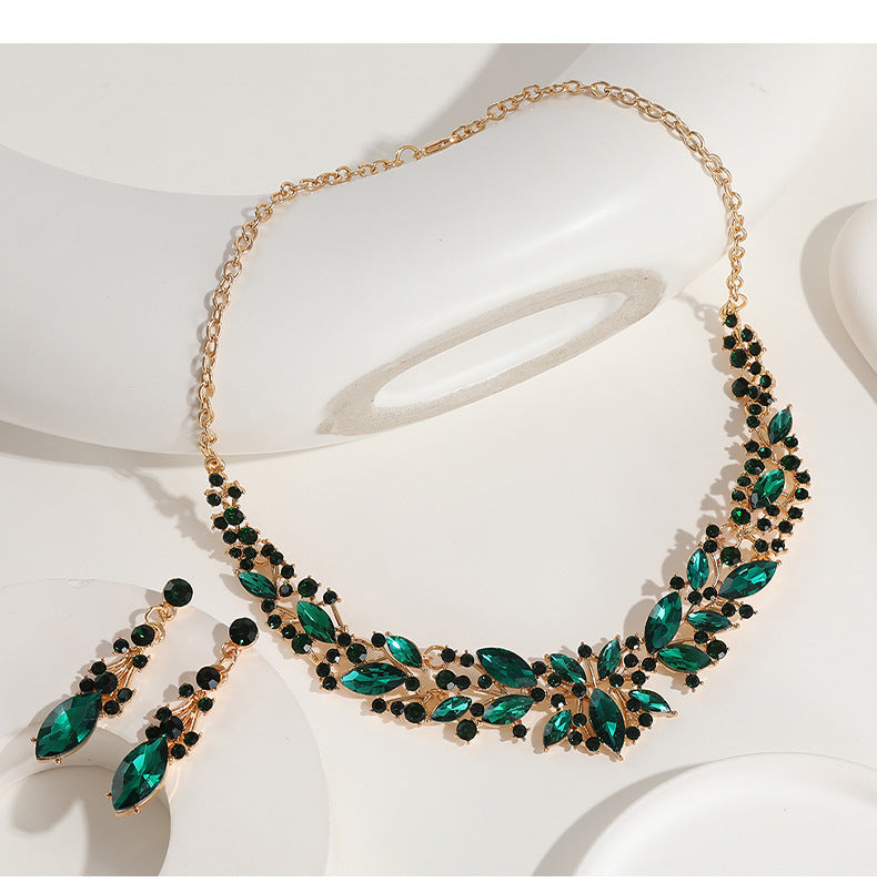 Elegant Floral and Teardrop-Shaped Alloy Necklace Set with Rhinestone Pendant, Plated Finish, for Women