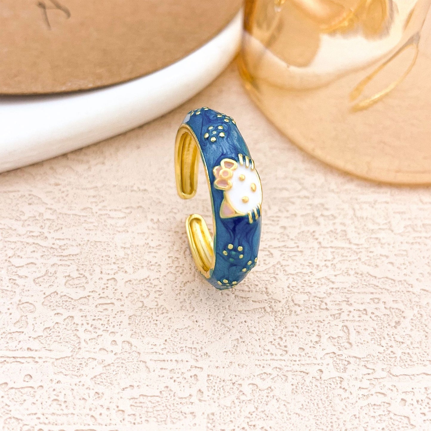 Sweet Floral Alloy Gold Plated Ring for Women