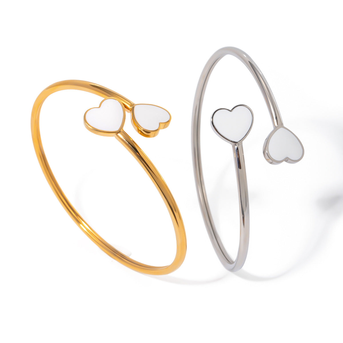 Bracciale a Polsino Aperto Minimalista in Acciaio Inossidabile Placcato Oro 18K con Cuore Smaltato Bianco per Donna