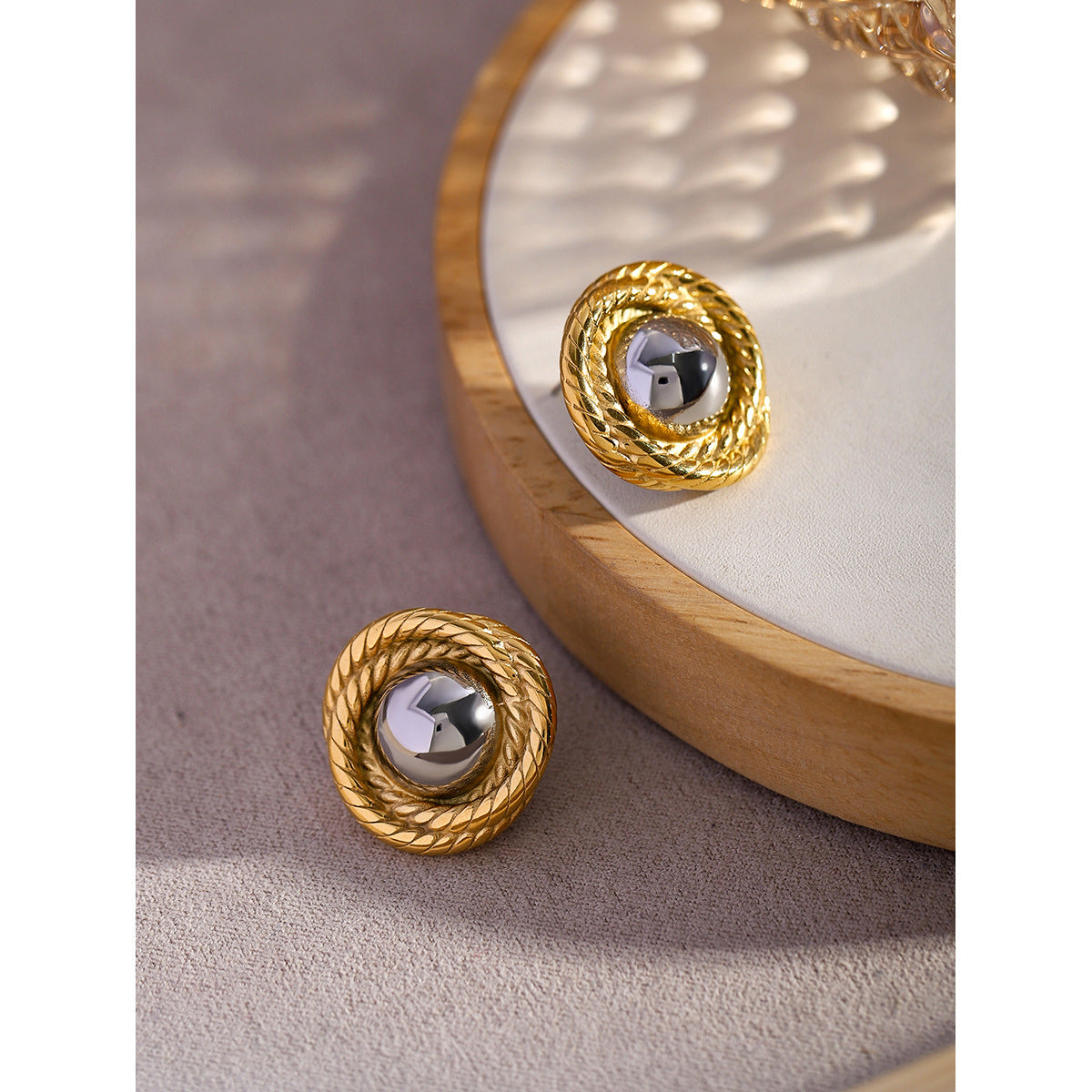 Trendy 18K Gold Plated Stainless Steel Round Threaded Texture Two-Tone Stud Earrings for Women