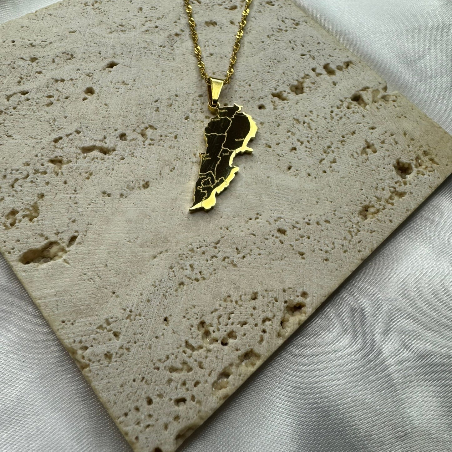 Minimalist Map City Pendant Necklace for Unisex in Stainless Steel with Titanium Steel Charm and Electroplated Finish