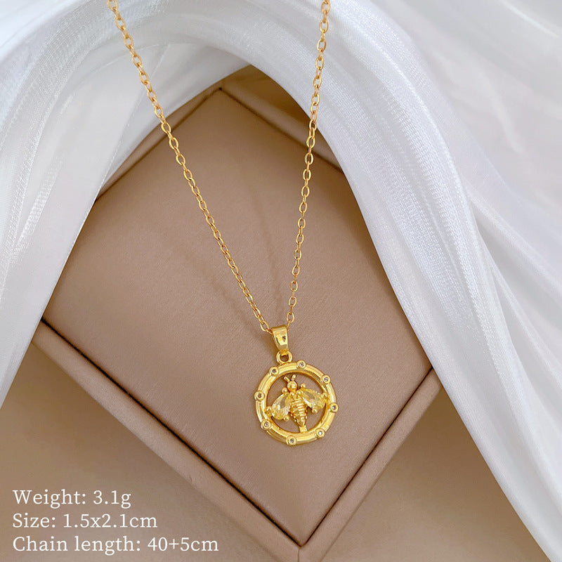 Collana Geometrica con Cielo Stellato da Donna con Strass Micro-Incastonati in Acciaio al Titanio, Stile Dolce, Fresco e Minimalista