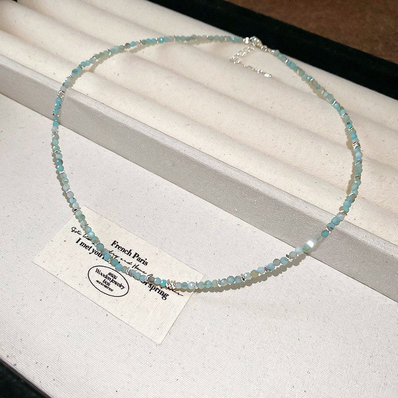 Collana Sweet Dopamine con perle barocche in lega di zinco con finitura placcata e ciondolo geometrico, delicata catena a clavicola da donna