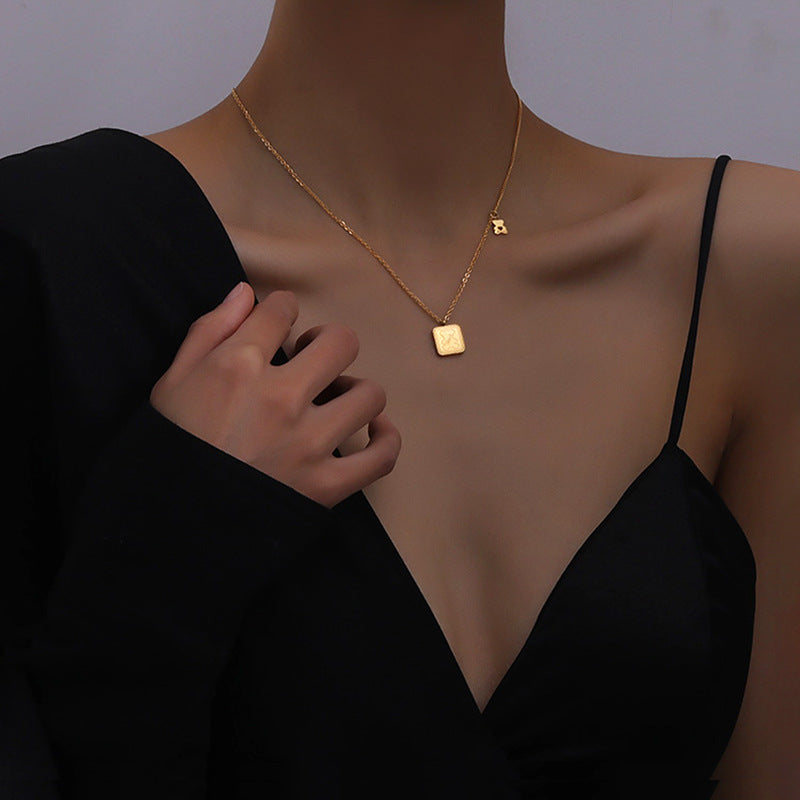 Minimalist Cute Bear Pendant Necklace in Titanium Steel with Vacuum Plating on AB Chain for Women