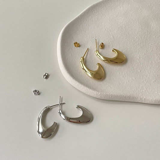 Orecchini geometrici minimalisti a U in argento sterling 925 con intarsio di perle