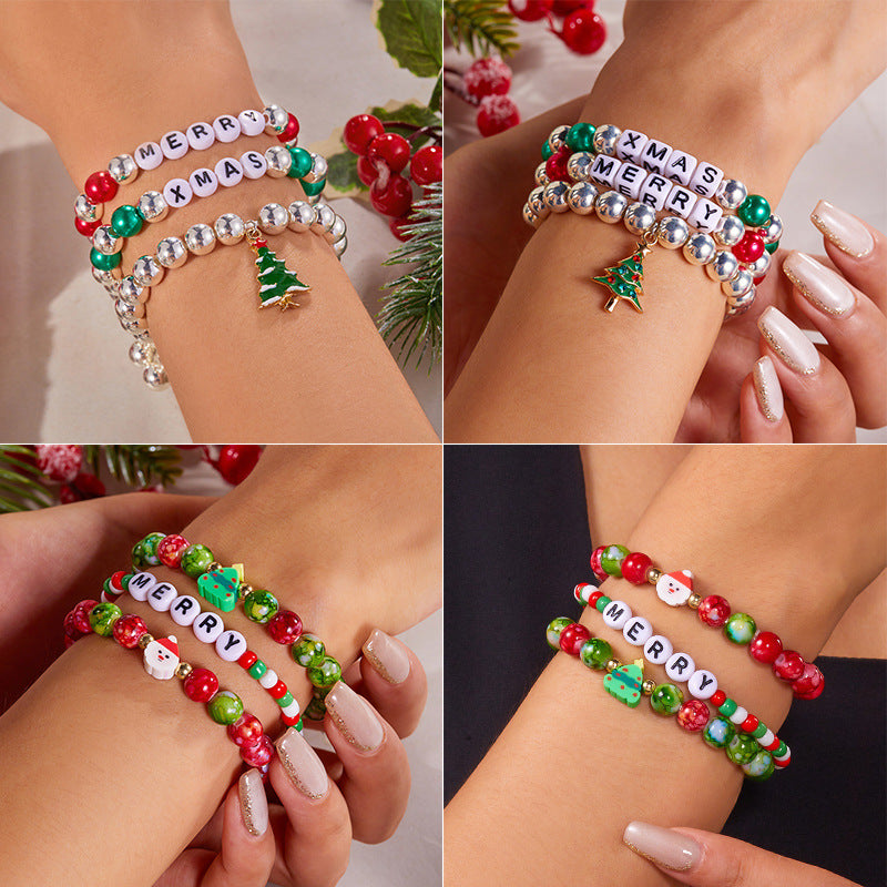 Set di braccialetti con perline e lettere a tema natalizio fatti a mano per donne con ciondolo a Babbo Natale, accessorio alla moda per le feste