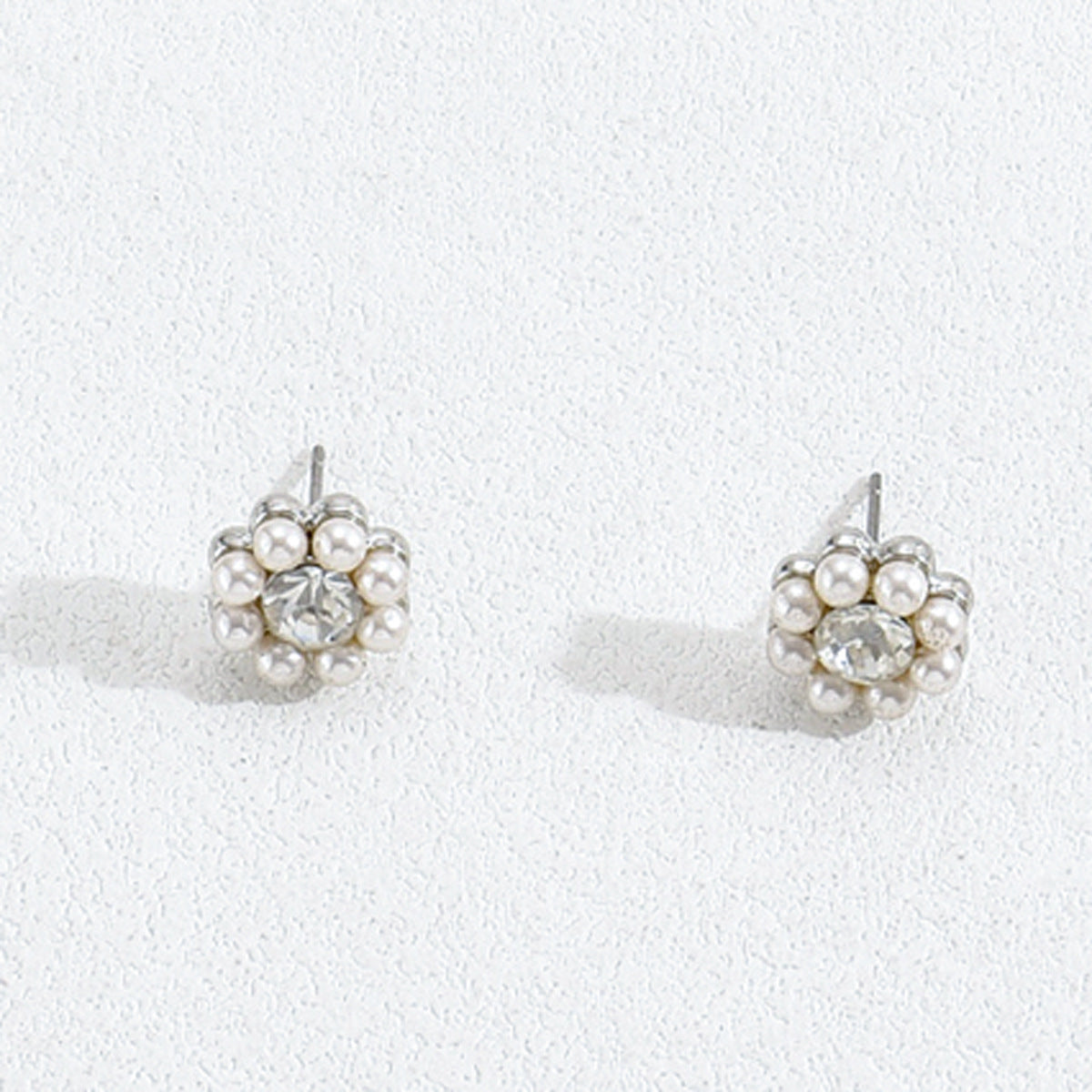 Floral Stamen Design Alloy Necklace and Earrings Set with Pearl Inlay for Women
