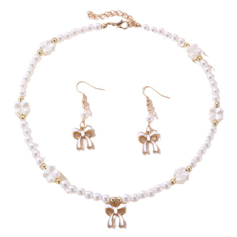 Set di Collana Minimalista per Bambine a Forma di Fiocco e Cuore in Resina con Finitura Placcata, per Età 3-10 Anni