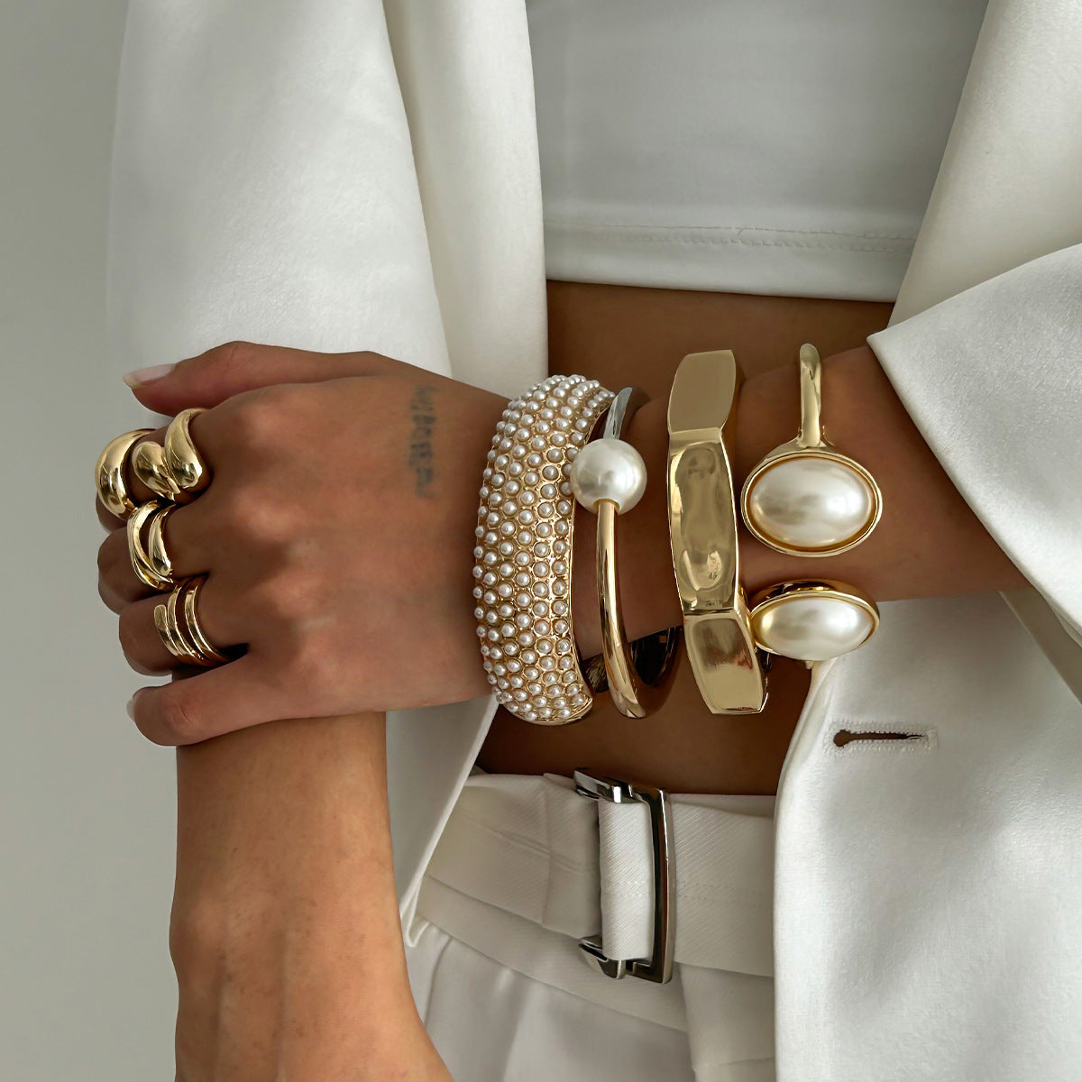 Casual Two-Tone Plated Alloy Oval Pearl Open Cuff Bracelet Set