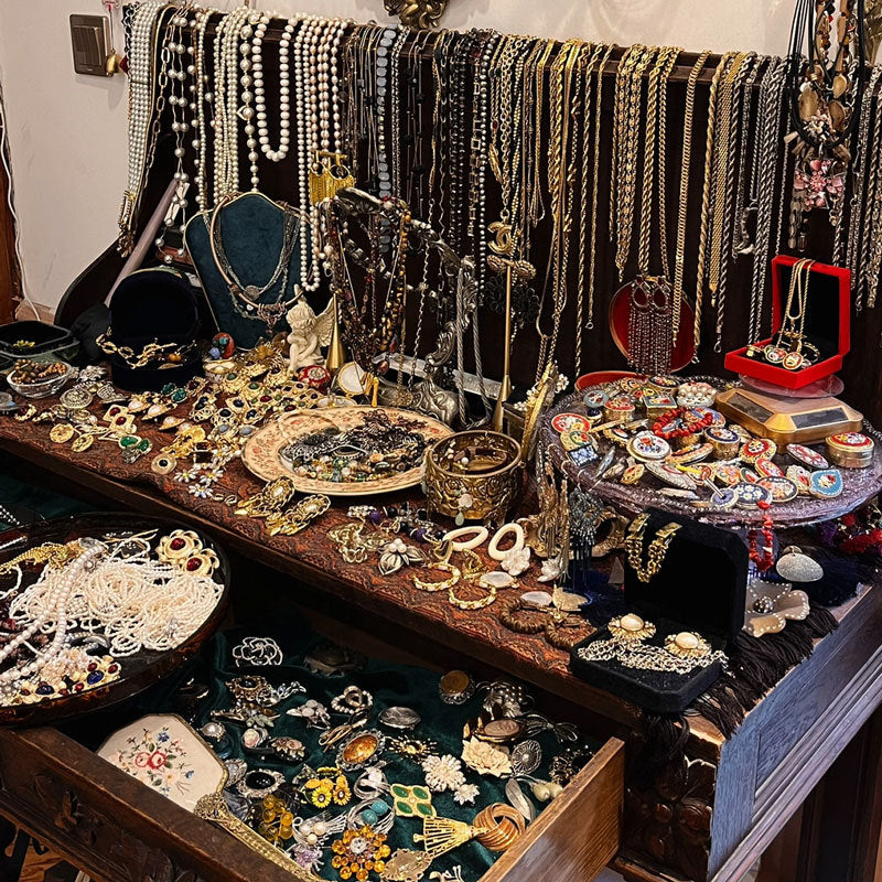 Orecchini geometrici vintage con base in rame placcato oro e perni in acciaio inossidabile da donna