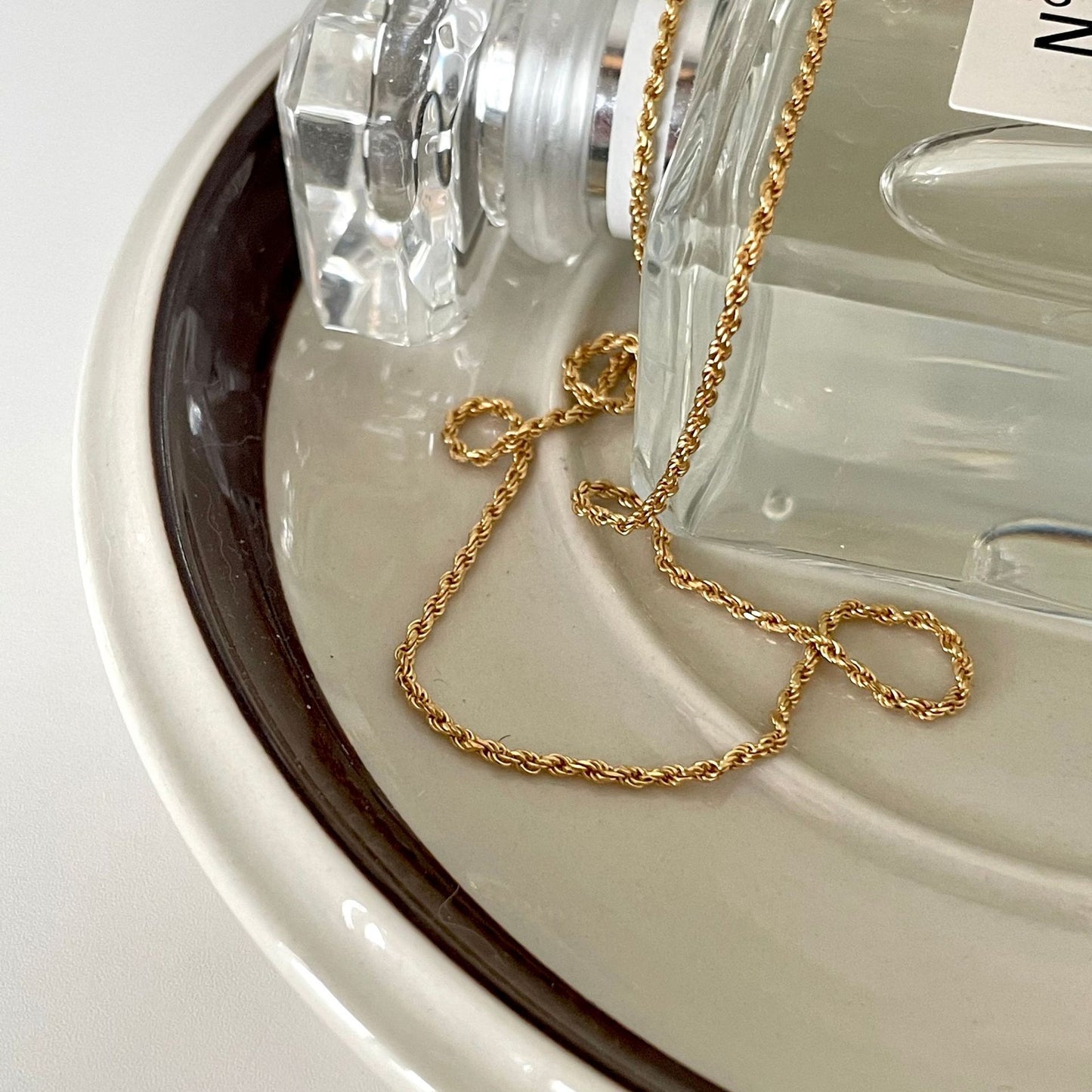 Collar Minimalista de Plata Esterlina 925 Bañado en Oro con Cadena de Cuerda Geométrica para Mujer