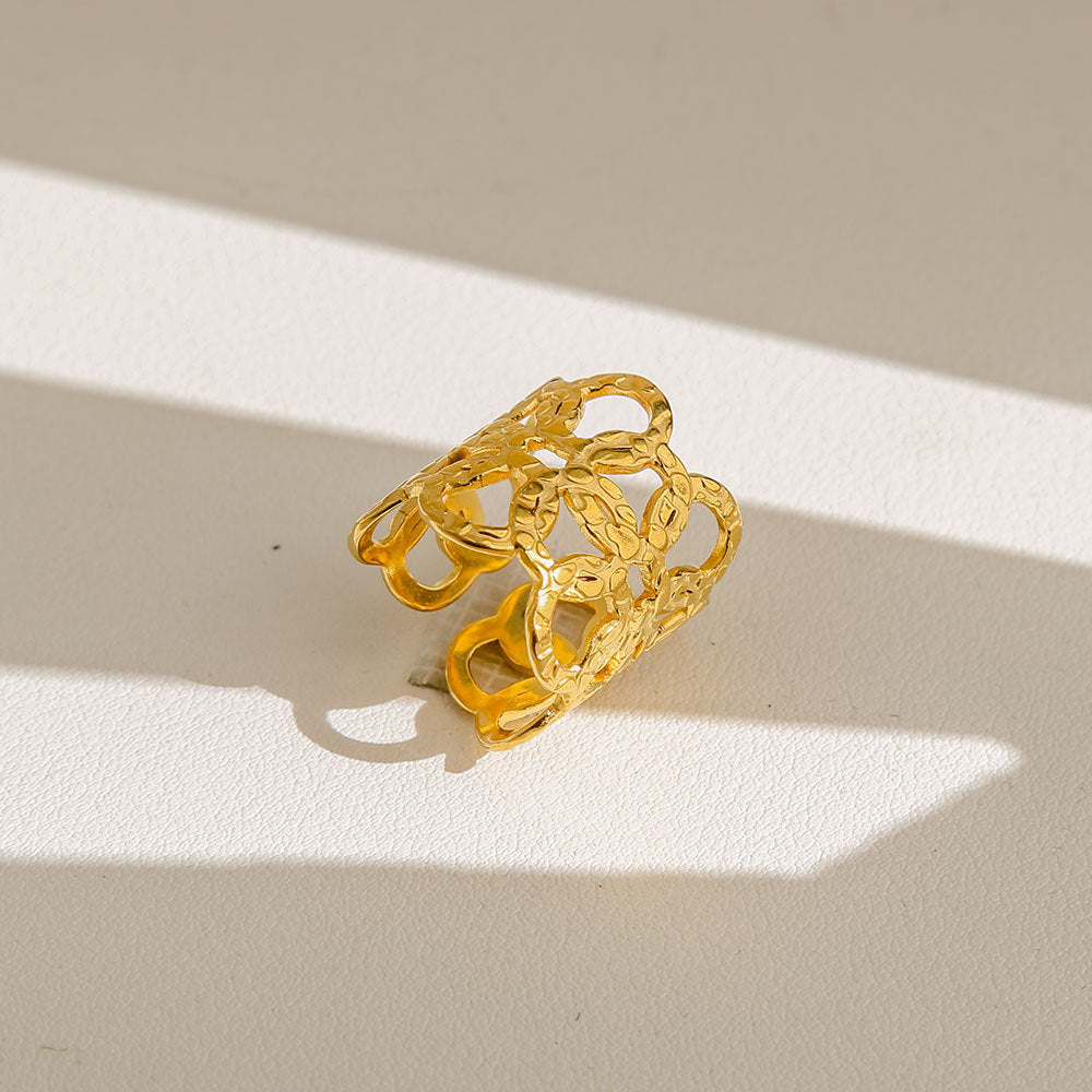 Anello di tendenza da donna in acciaio inossidabile geometrico placcato oro con perle e fiori stile Instagram
