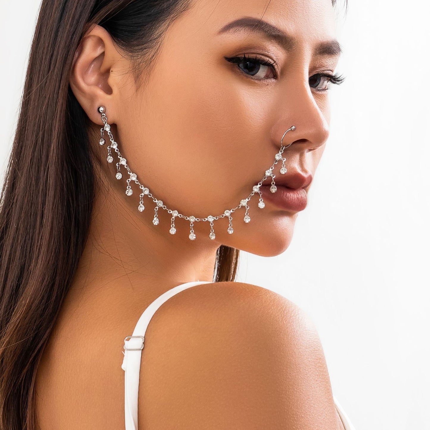 Sweet Minimalist Ethnic Geometric Crystal Plated Alloy Nose Ring with Tassel