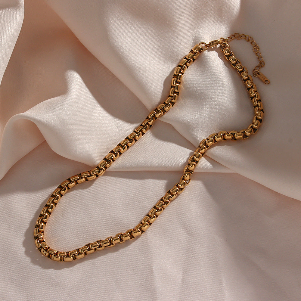 Collana a Catena Snake Geometrica di Tendenza in Acciaio Inossidabile con Placcatura in Oro 18K da Donna