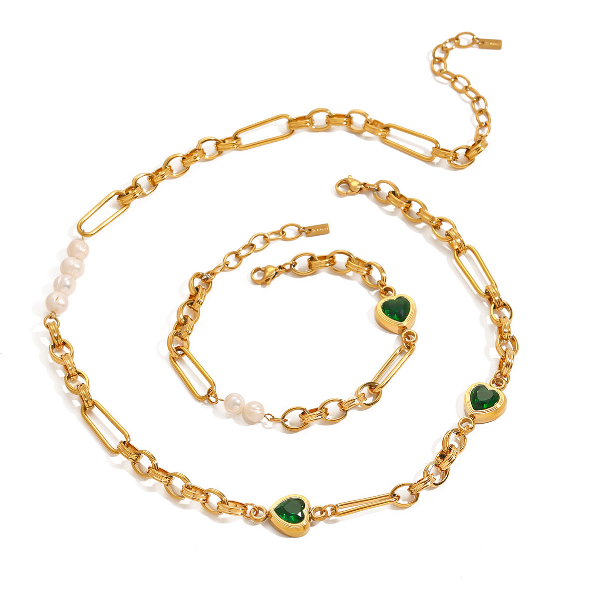Collana con ciondolo a cuore minimalista in acciaio inossidabile con intarsio in madreperla da donna, finitura placcata, catena clavicola