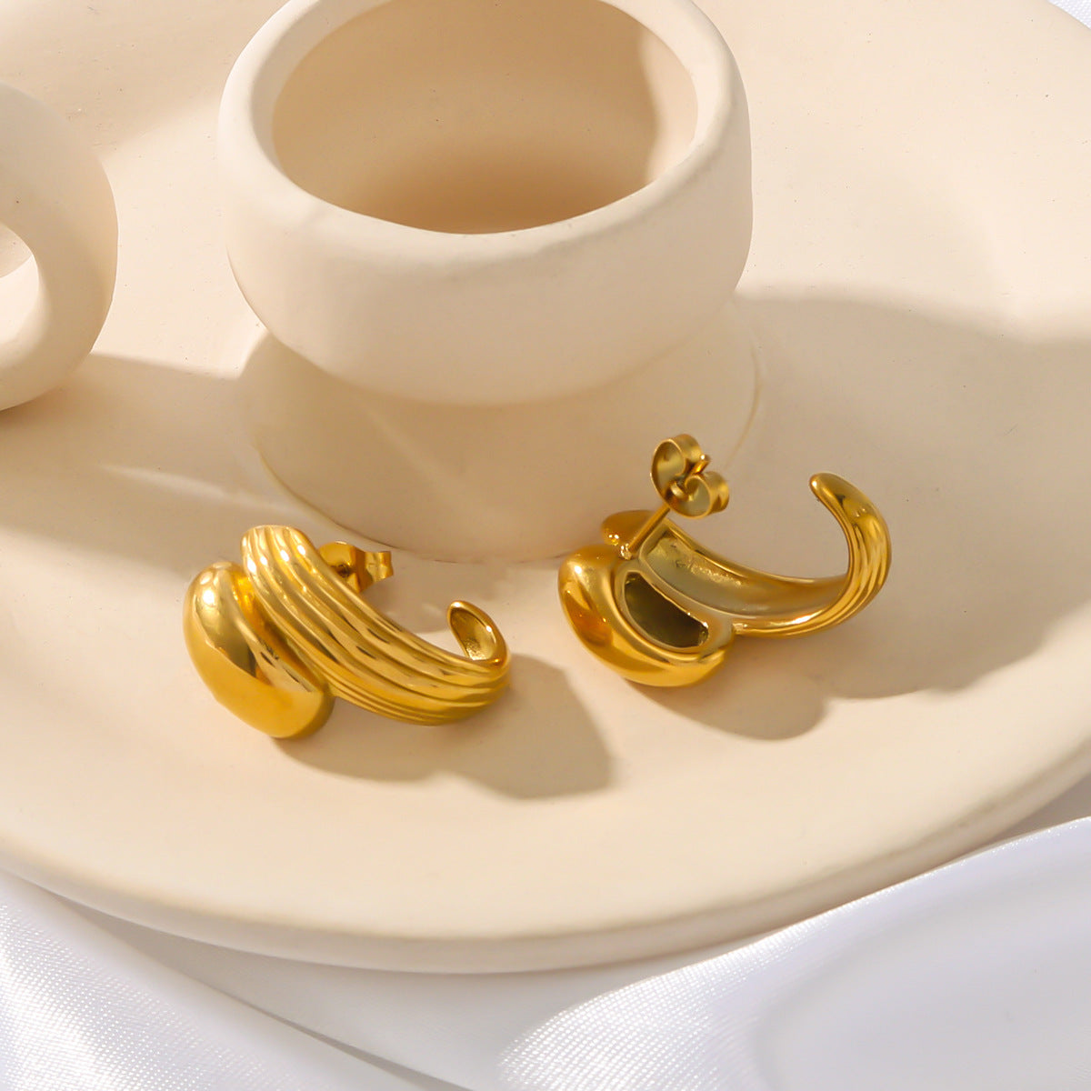 Vintage Geometric C-Shaped Threaded Earrings in 316 Stainless Steel with 18K Vacuum Plating for Women
