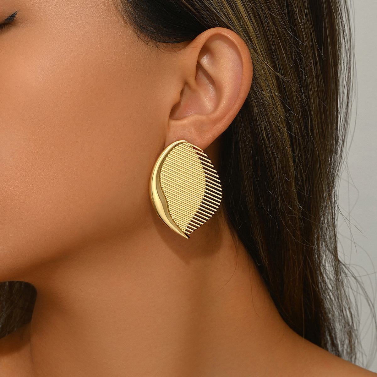 Pendientes de Cobre Chapados en Oro con Diseño Geométrico Minimalista para Mujer con Discos Circulares y Ovalados
