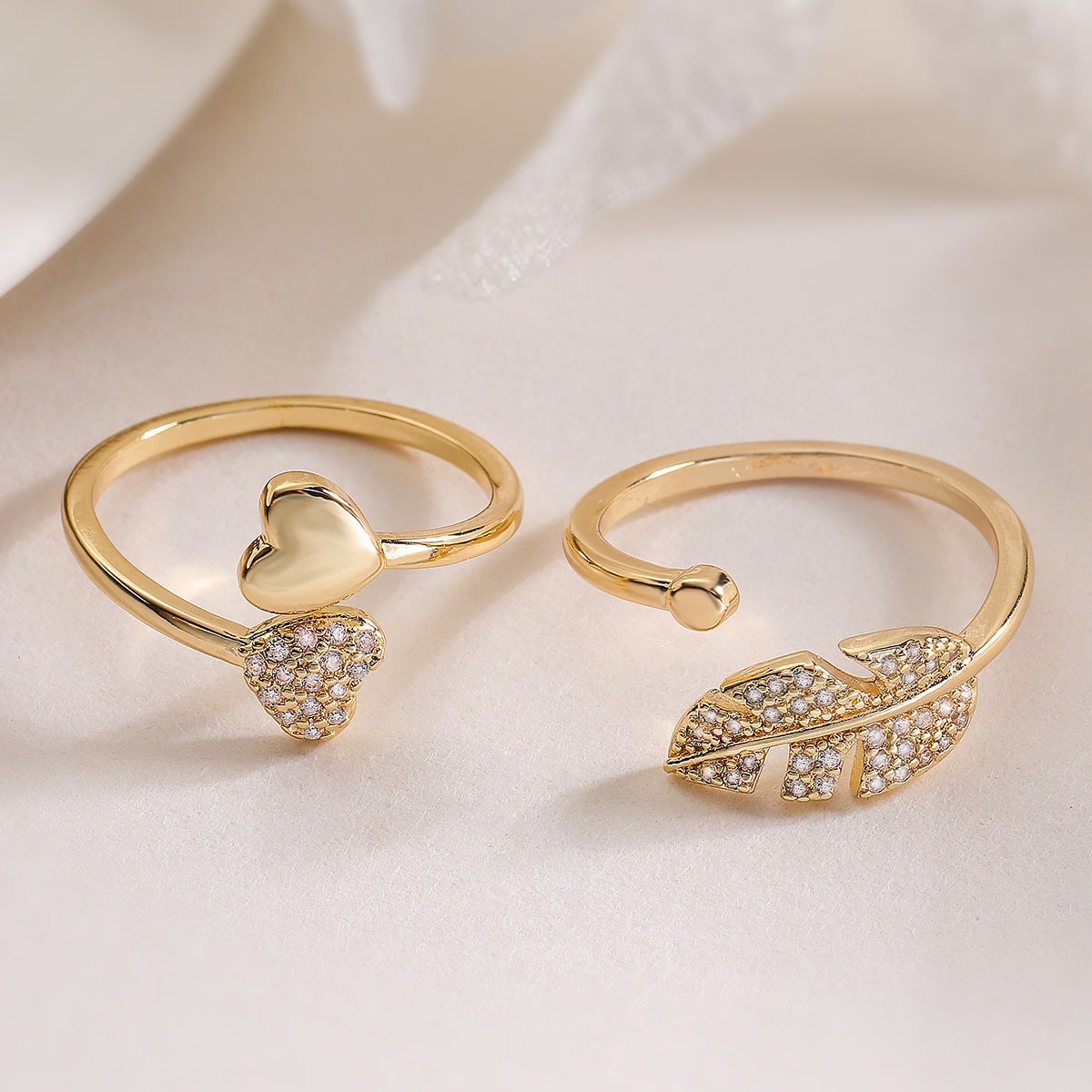 Minimalist 18K Gold Plated Brass Micro-Inlaid Cubic Zirconia Heart Leaf Open Ring for Women