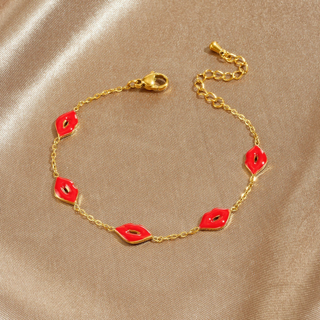 Fashion Elegant Gold Plated Stainless Steel Drip Oil Lips Charm Bracelet for Women