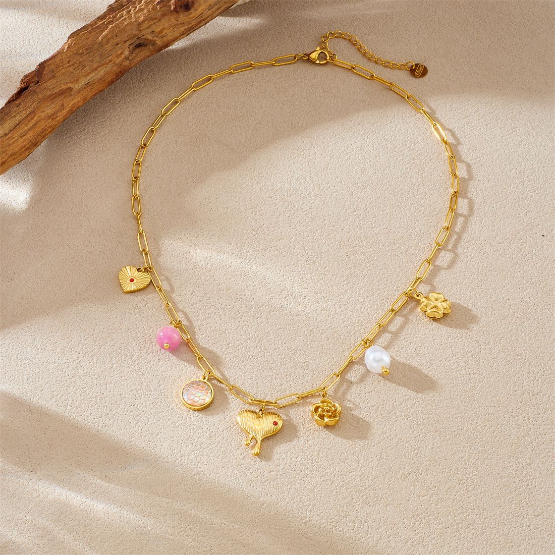 Casual Gold Plated Stainless Steel Heart Floral Rhinestone Pendant Necklace for Women