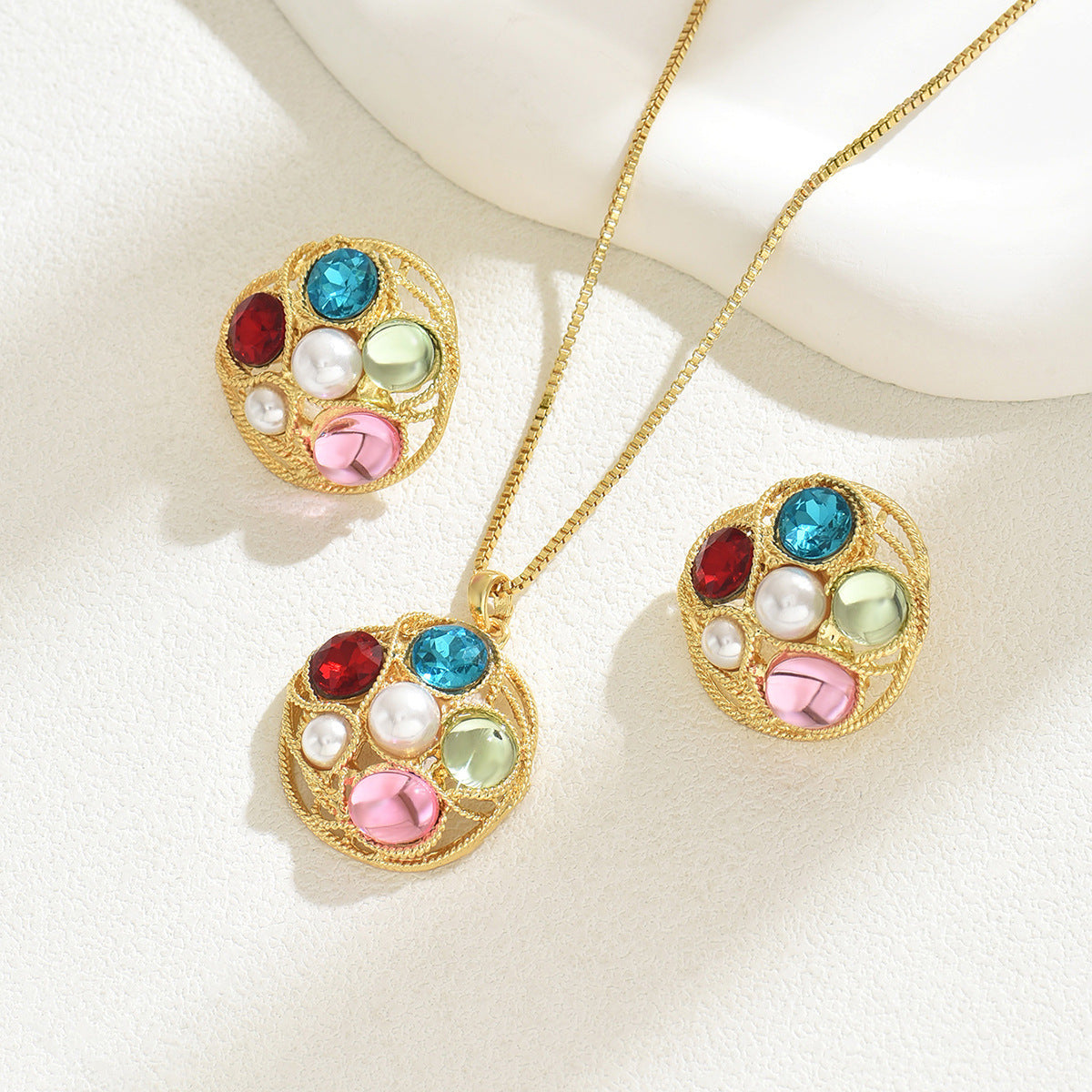 Set collana e orecchini pendenti geometrici in stile OL alla moda, in rame con intarsio di strass placcati in oro, per donna