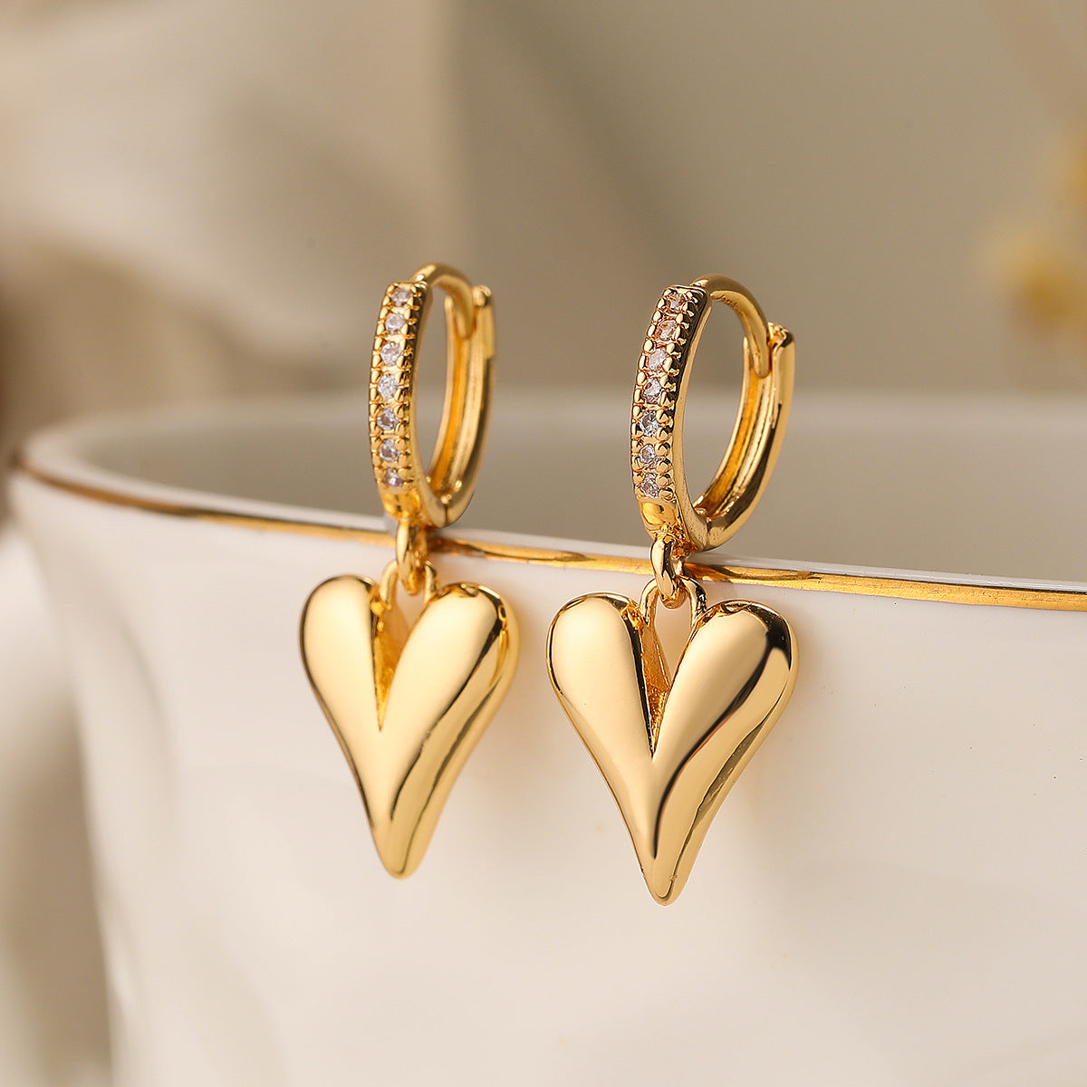 Orecchini Minimalisti Geometrici in Rame con Placcatura in Vero Oro da Donna, Semplici Orecchini Pendenti a Cuore, Gioielli in Metallo alla Moda e Versatili