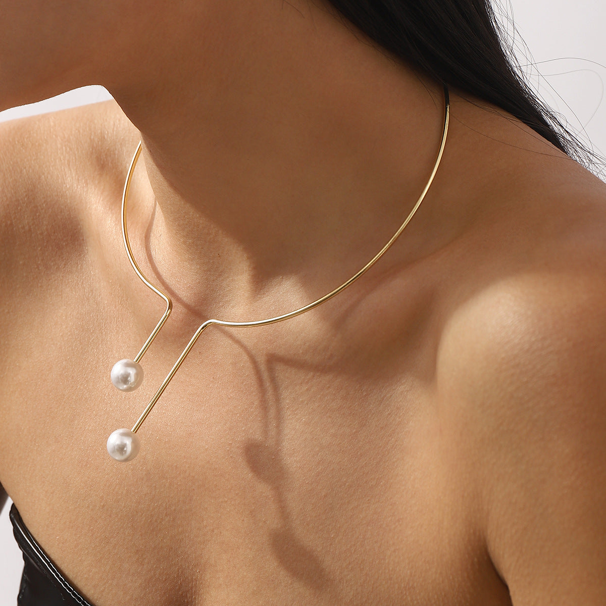Minimalist Geometric Pearl-Style Pendant Necklace and Earrings Set for Women with Electroplated Iron Base