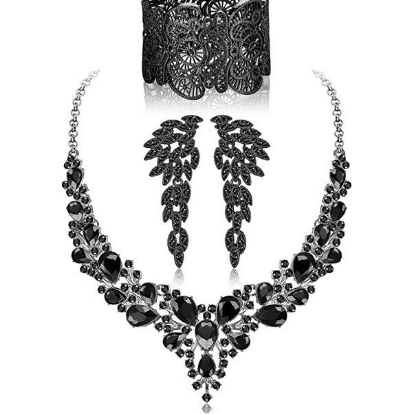 Minimalist Heart Drop Bell Pendant Necklace Set with Rhinestone Accents in Alloy, Includes Matching Earrings and Bracelet