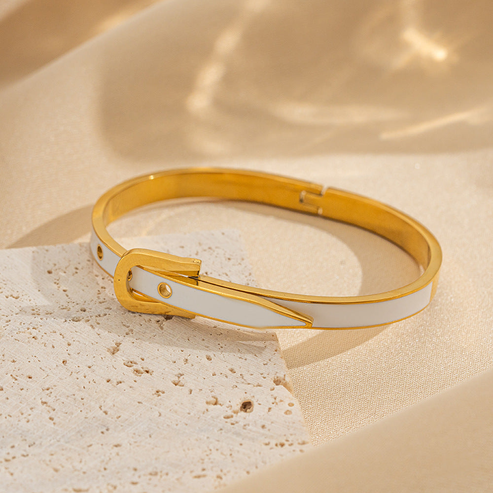Fashionable Geometric Oval Titanium Steel Bracelet with Vacuum-Plated Hypoallergenic Finish