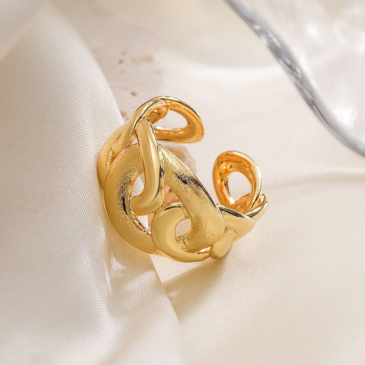 Anello Irregolare Geometrico in Rame con Placcatura in Oro 18K da Donna, Anello di Lusso Leggero alla Moda di Ispirazione Vintage