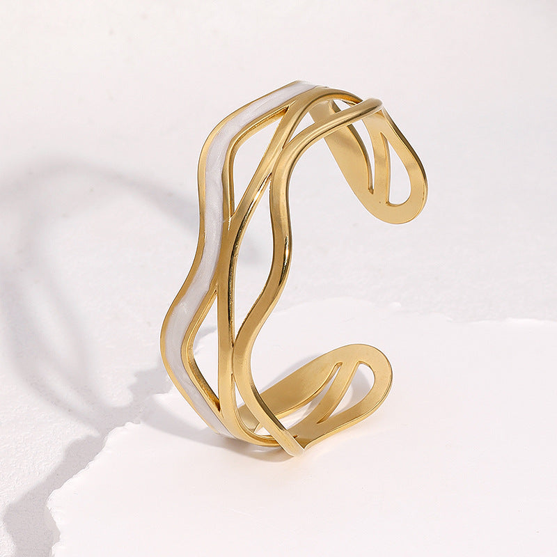 Minimalist Stainless Steel Bracelet with 18K Gold Plating, Geometric Round Design, Hypoallergenic Luxury Fashion Accessory