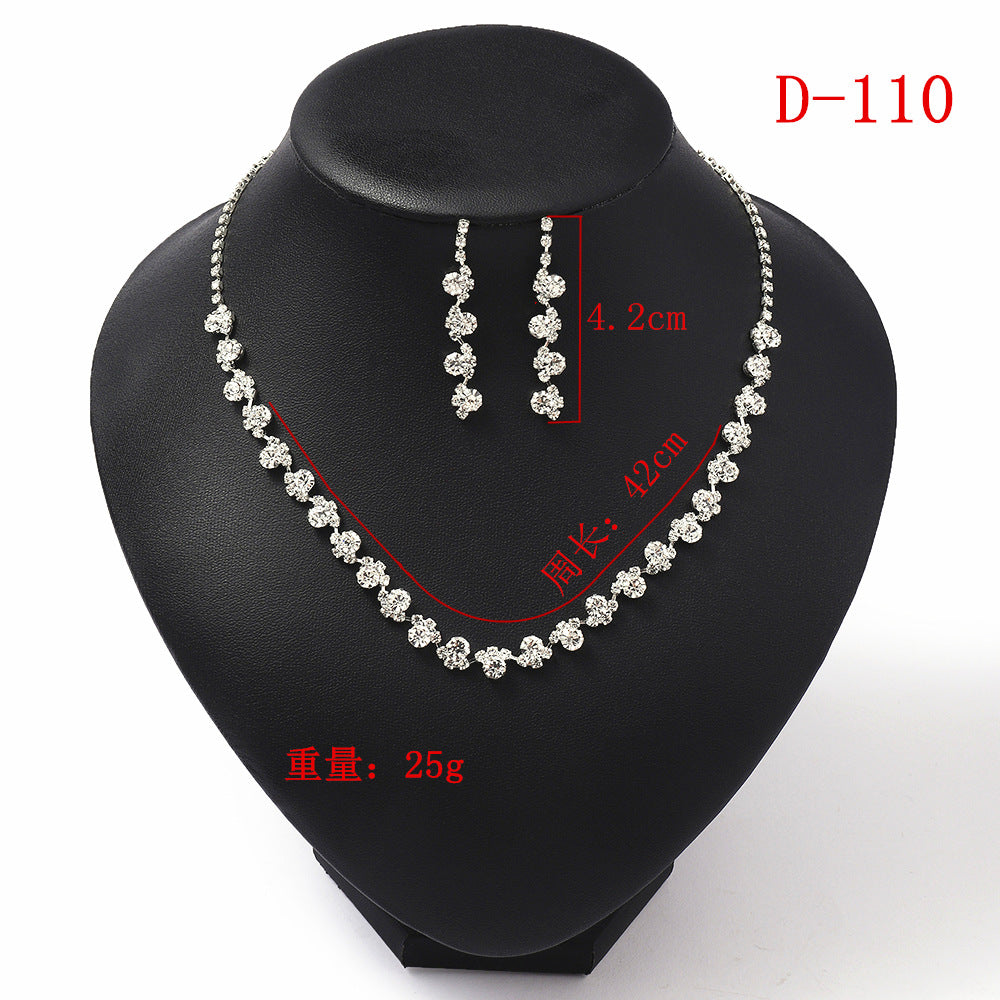 Fashionable Water-Drop Pendant Necklace and Earrings Set for Women with Rhinestone Inlay in Alloy, Wavy Chain Style