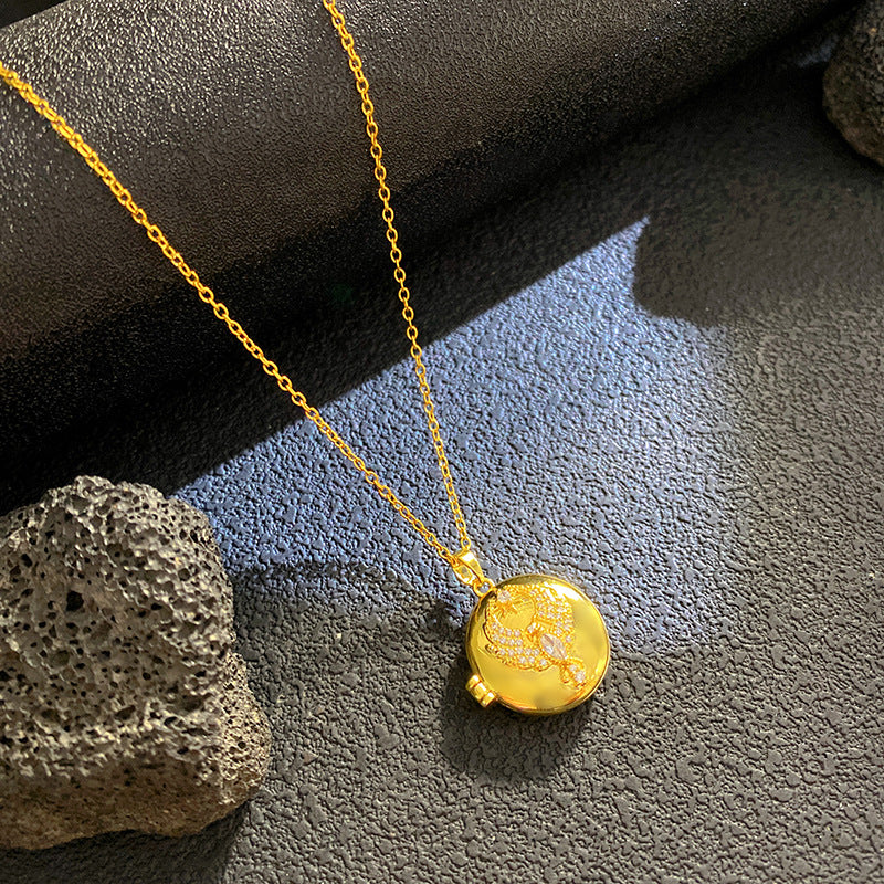 Vintage Micro-Paved Cubic Zirconia Crown Heart Star Geometric Brass Pendant Titanium Steel Box Chain Necklace for Unisex