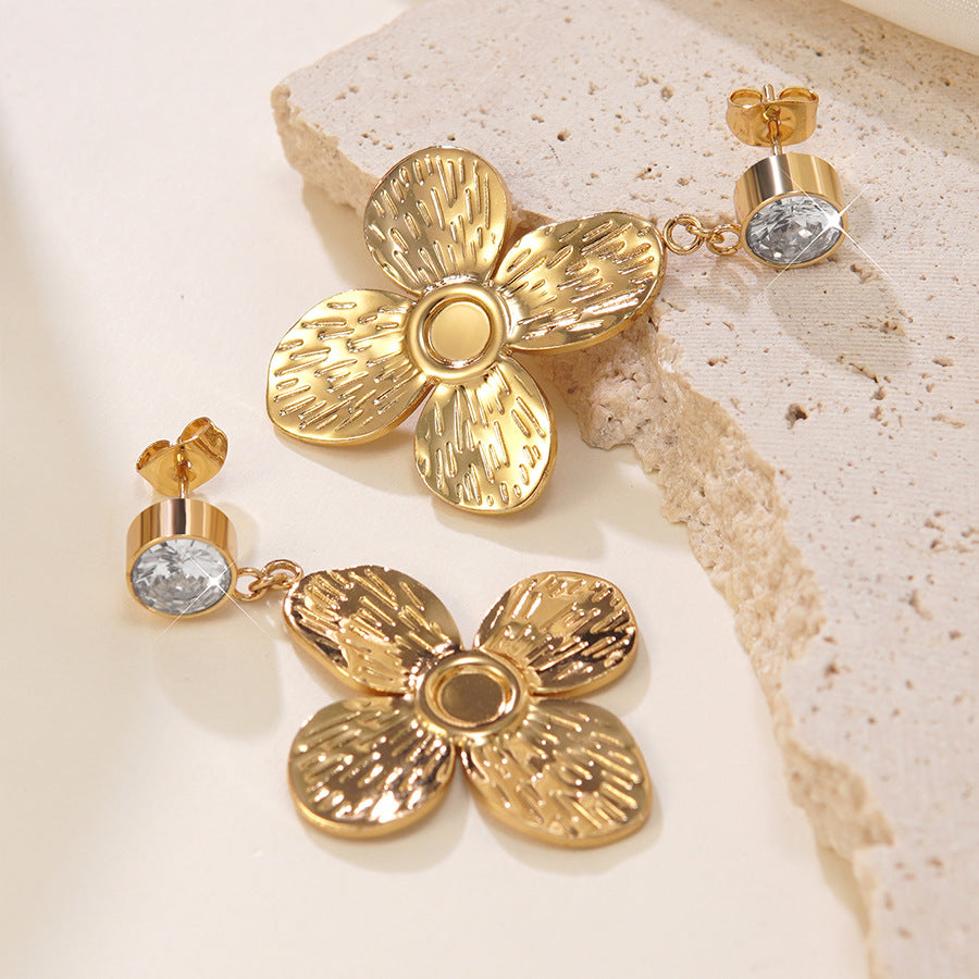 Orecchini a perno di lusso eleganti in acciaio inossidabile con motivo floreale e strass