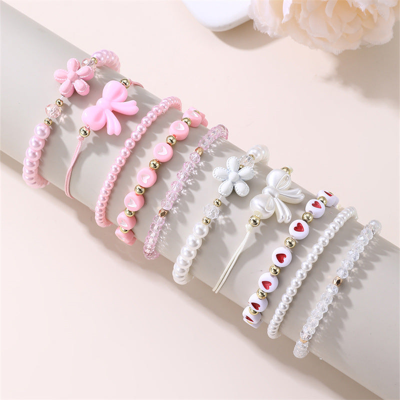 Pulsera bohemia hecha a mano con cuentas para niños, con dijes cuadrados de resina blanca y perlas de alfabeto coloridas