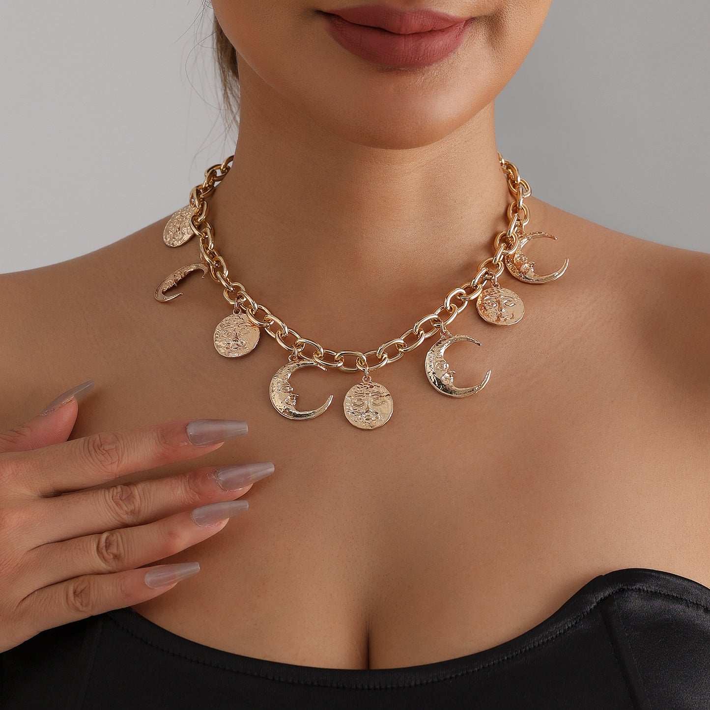 Vintage Casual Moon Geometric Alloy Plated Pendant Necklace for Women