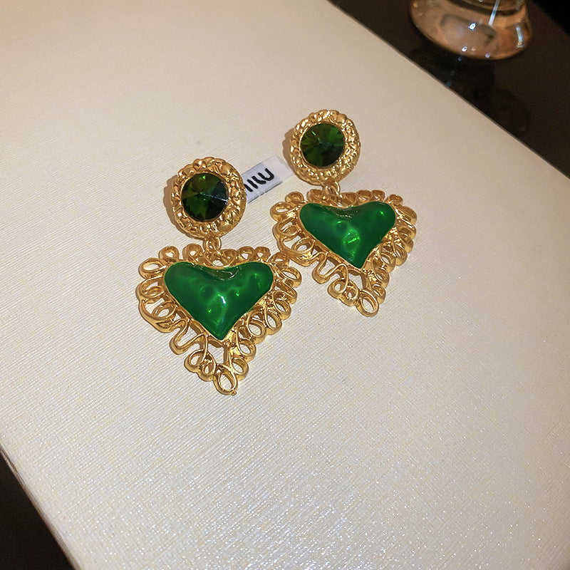 Orecchini a perno da donna con perle intarsiate e strass verdi a fantasia floreale vintage, con perni in acciaio inossidabile