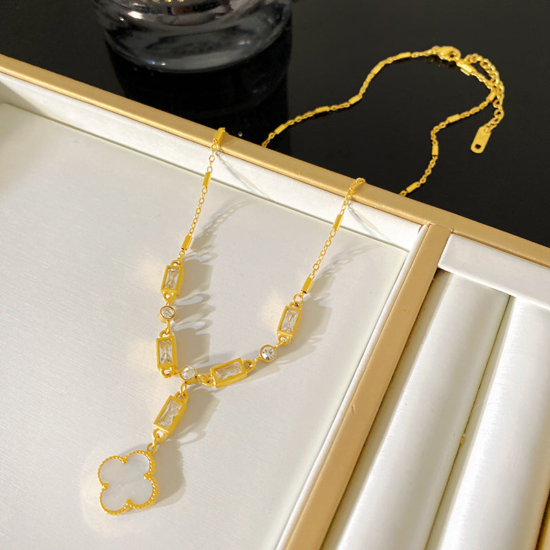 Sweet White Mother of Pearl Four-Leaf Floral Geometric Titanium Steel Necklace with Cubic Zirconia for Unisex