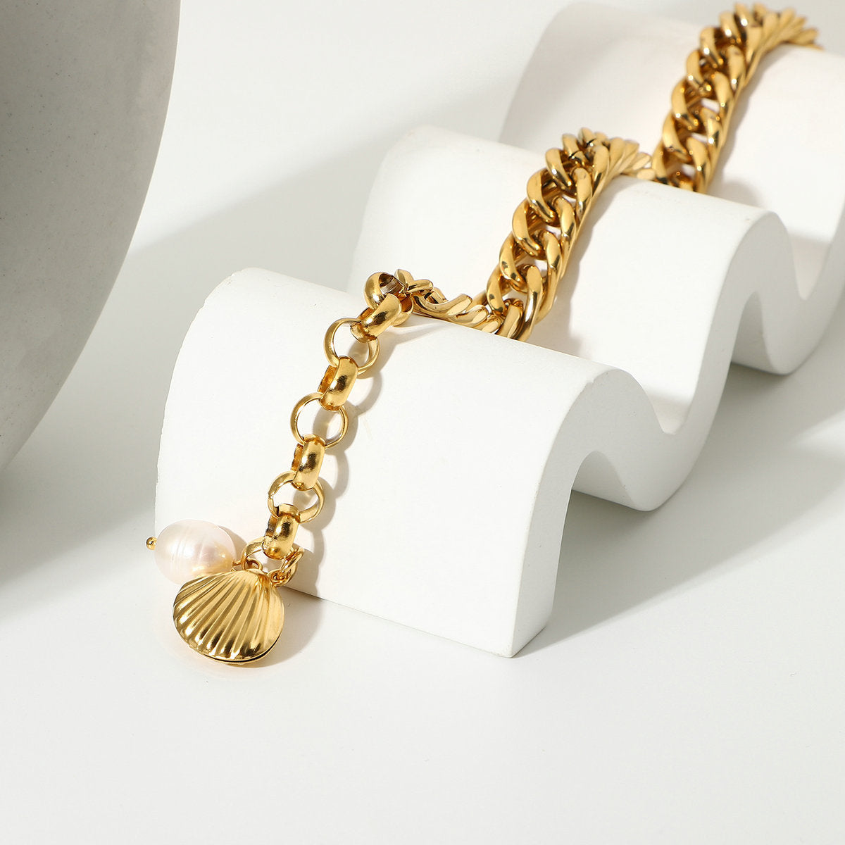Elegant Geometric Stainless Steel Bracelet with 18K Gold Plated Cuban Chain and Freshwater Pearl Accents for Women