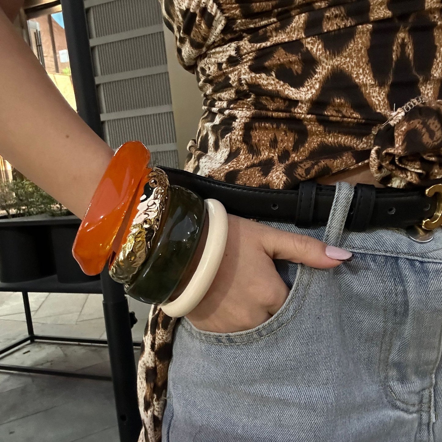 Vintage Fashion Resin Plated Bracelet for Women