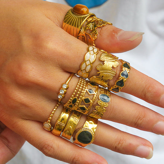 Punk Style Geometric U-Shaped Titanium Steel Ring with 18K Gold Plating and Micro-Pave Oval Lava Stone Accent
