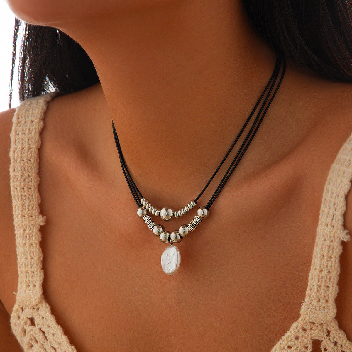 Collar con colgante geométrico minimalista de imitación de perla y borla para mujer