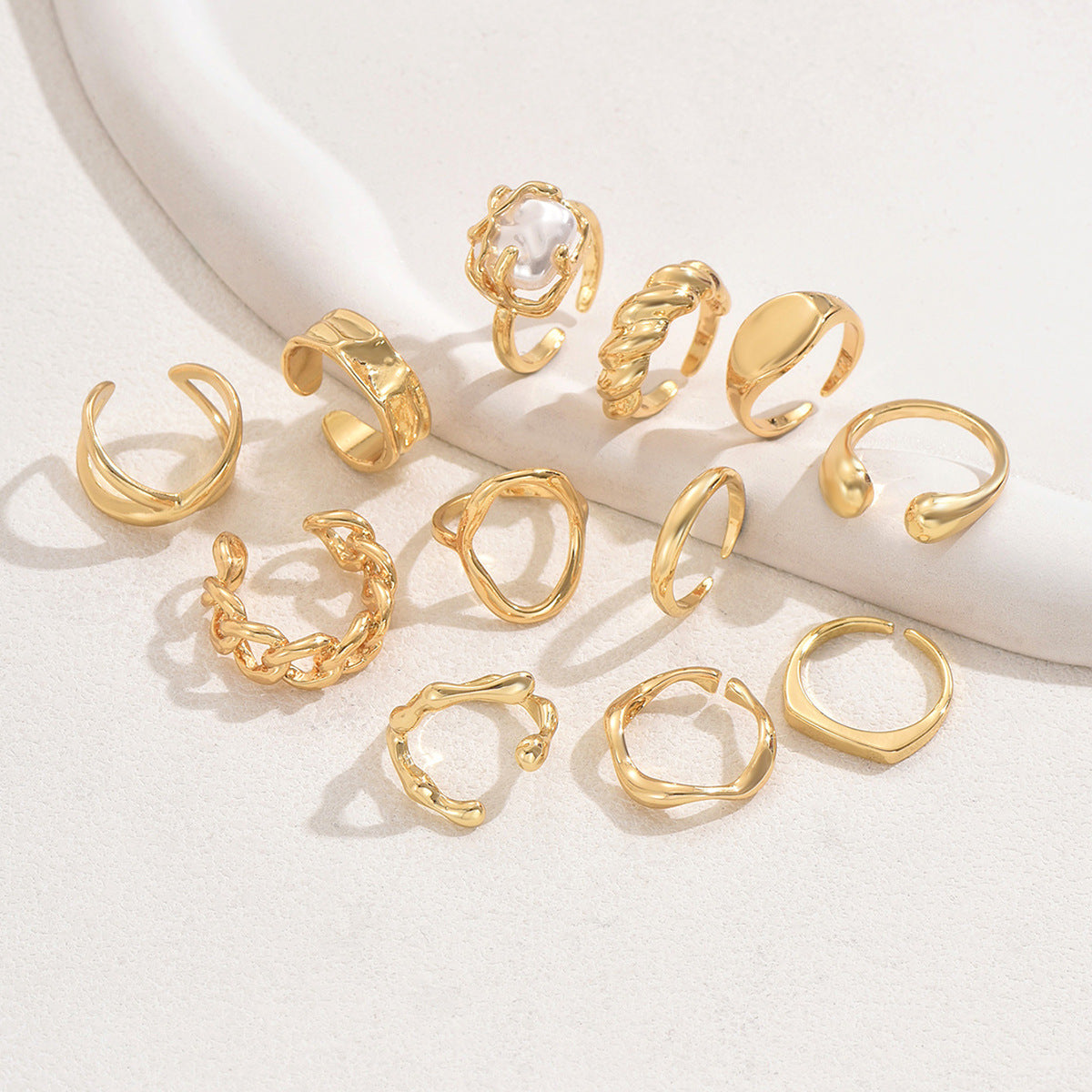 Conjunto de Anillos Abiertos Ajustables Geométricos para Mujer en Aleación de Zinc con Detalles de Microengaste para un Uso Diario a la Moda