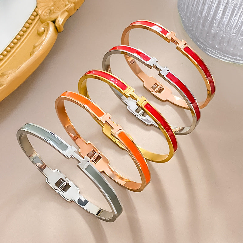 H Letter Drip Oil Plated Titanium Steel Bracelet