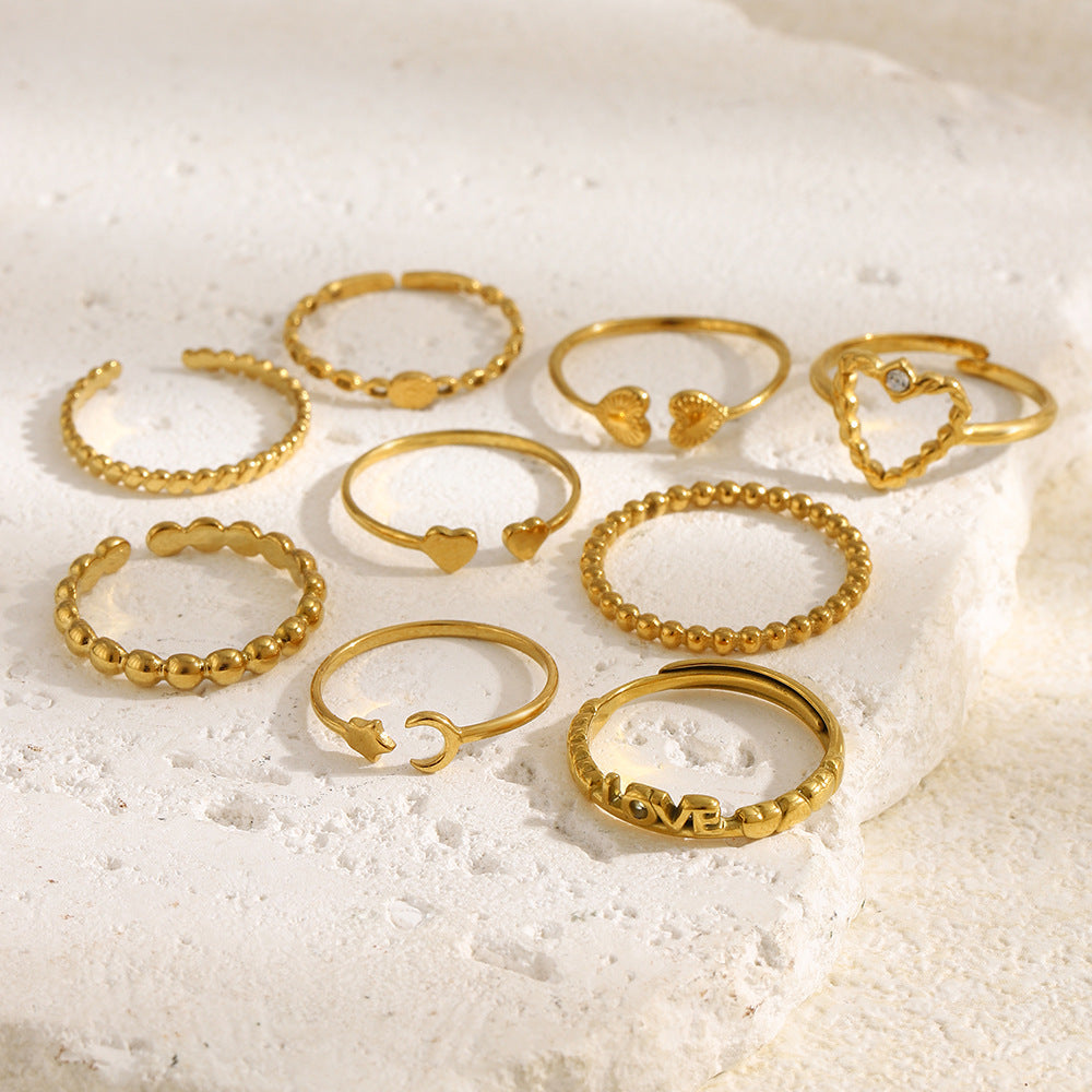 Anillo abierto minimalista de acero inoxidable chapado en oro de 18 quilates con corazón de circonita