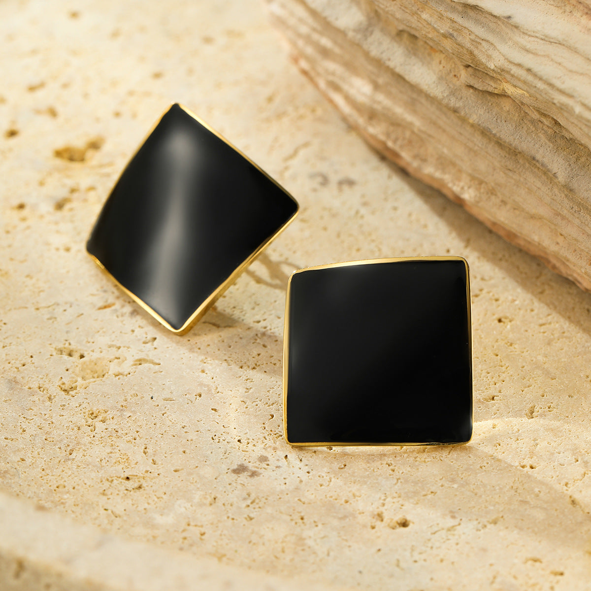 Minimalist French Retro Geometric Stainless Steel Earrings with Enamel Finish for Women, Versatile Fall Winter Fashion Ear Jewelry